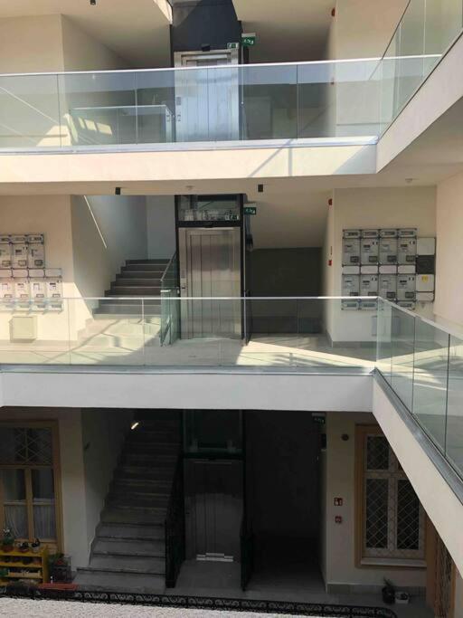 Luxury Cozy 2 Bdr Downtown Apt.4 Budapest Bagian luar foto